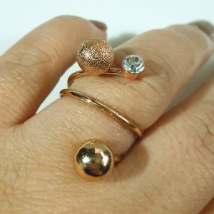 Rose Gold Tone Rhinestone Wrap Around Spiral RIng